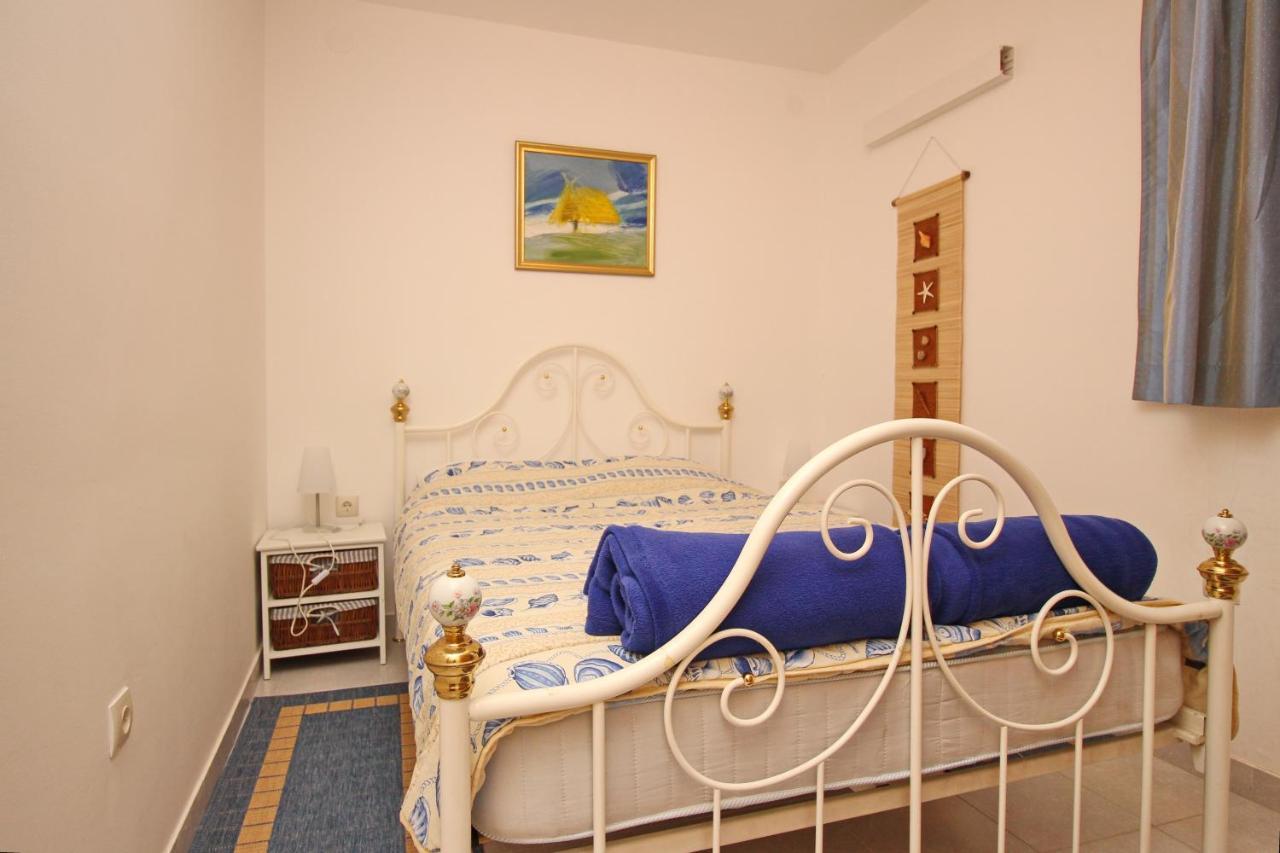 Apartments With A Parking Space Baska, Krk - 18789 Exterior foto
